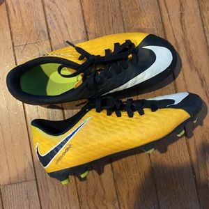 Nike youth soccer cleats